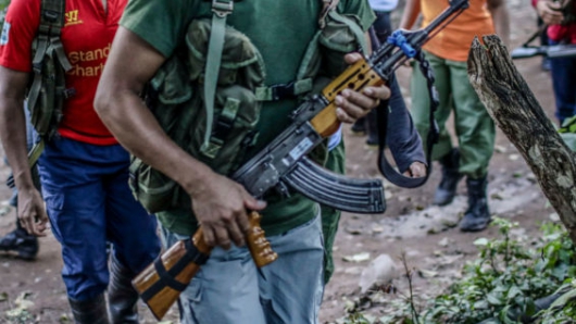 Hombres armados irrumpen en campamento de organización de desminado en Meta