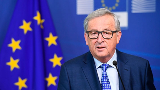 PM británica acusa a burócratas de UE de buscar fracaso de Brexit
