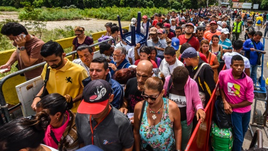 Al menos 470 mil venezolanos están en Colombia