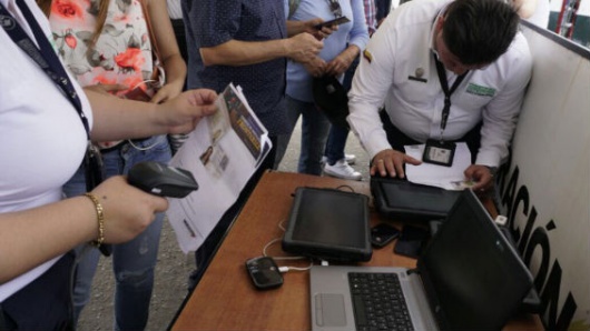 Colombia extiende Permiso Especial de Permanencia para venezolanos Colombia extiende Permiso Especial de Permanencia para venezolanos