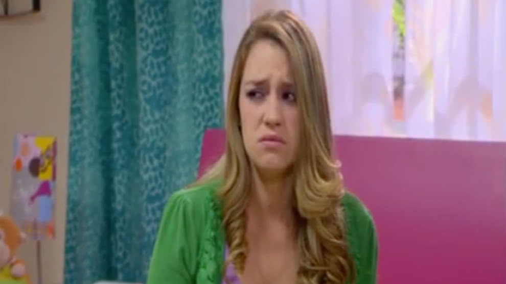 Capítulo Chica Vampiro Daisy muerde por primera vez Tacho Pistacho Capítulo Chica Vampiro Daisy muerde por primera vez Tacho Pistacho