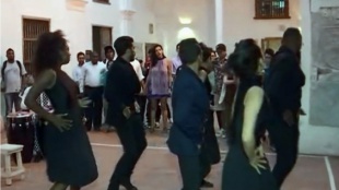 'Fábrica de lo común', una exposición donde el arte se toma Cartagena