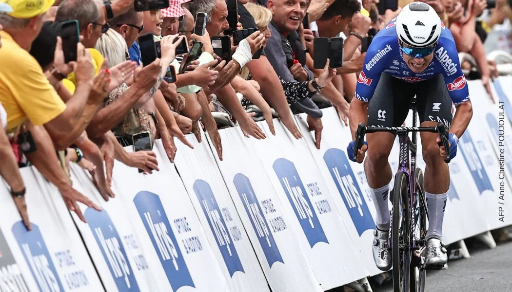 Philepsen se quedó con la tercera etapa del Tour / AFP: Anne-Christine POUJOULAT Philepsen se quedó con la tercera etapa del Tour