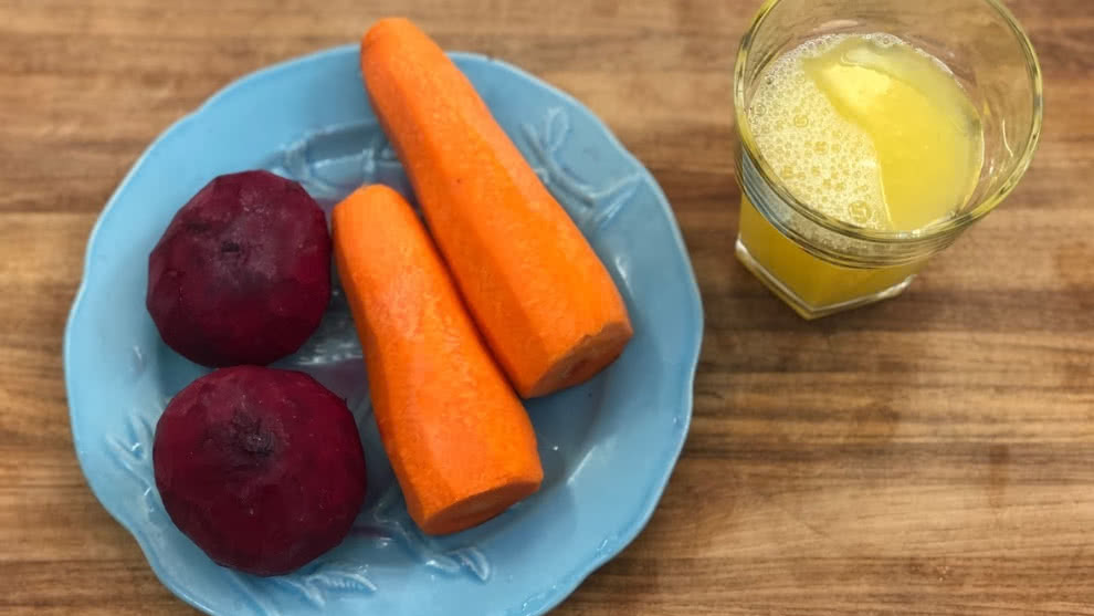 Jugo de Remolacha, Zanahoria y Manzana - QueBuenaSazon.com