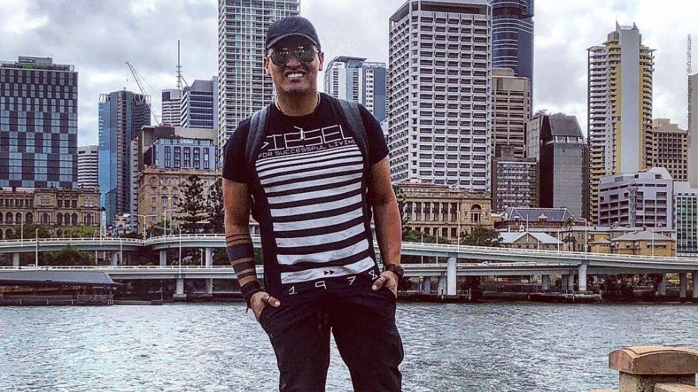 Hassam recuerda el camino que lo llevó al éxito. Foto: Tomada de Instagram / @oficialhassam Hassam en medio de un viaje al exterior.