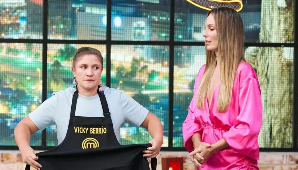 Vicky Berrío le lanzó harina a Claudia en MasterChef